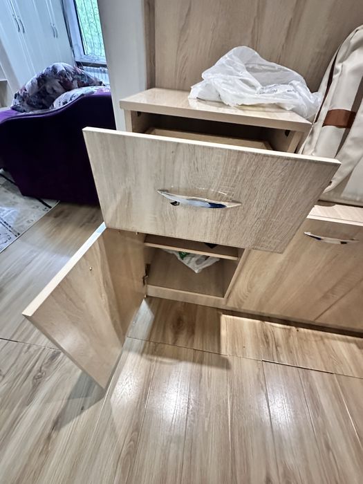 Продам шкаф для прихожей