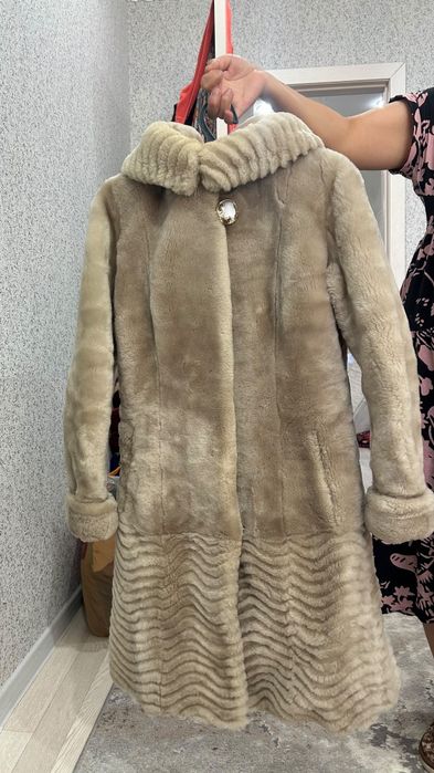 Продам мутоновую шубу
