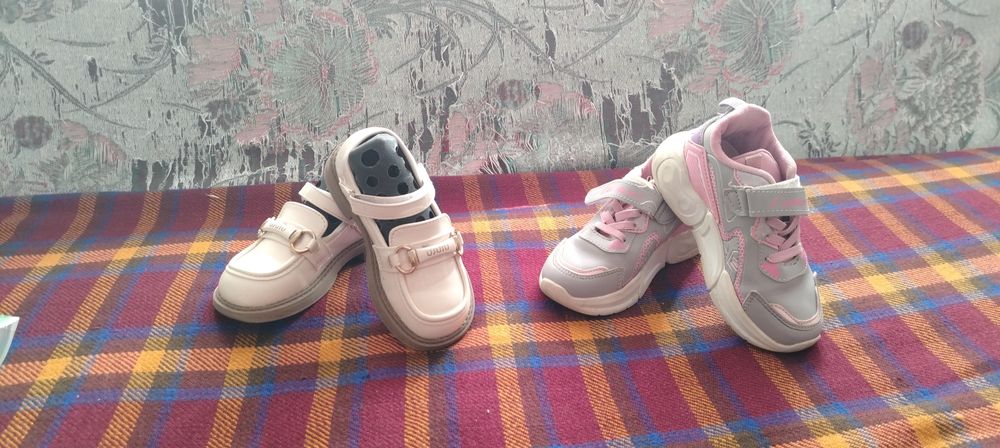 Продаётся Детская  Обувь