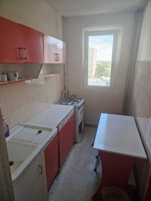 Închiriez apartament Vlaicu