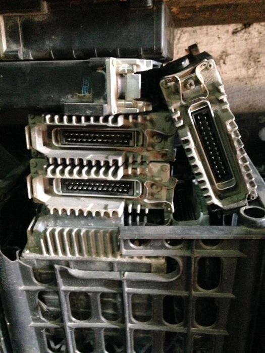 Реле на мерседес 190-124