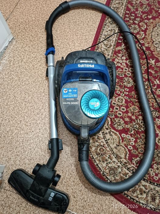 Пылесос Philips FC9570