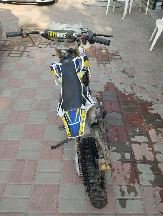 Китайский питбайк 125 кубов