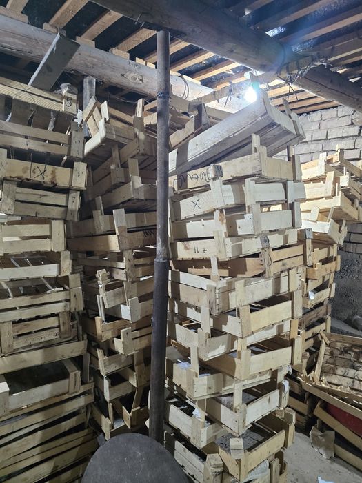 Ящик деревянный по 3.000 если много, то скидка есть