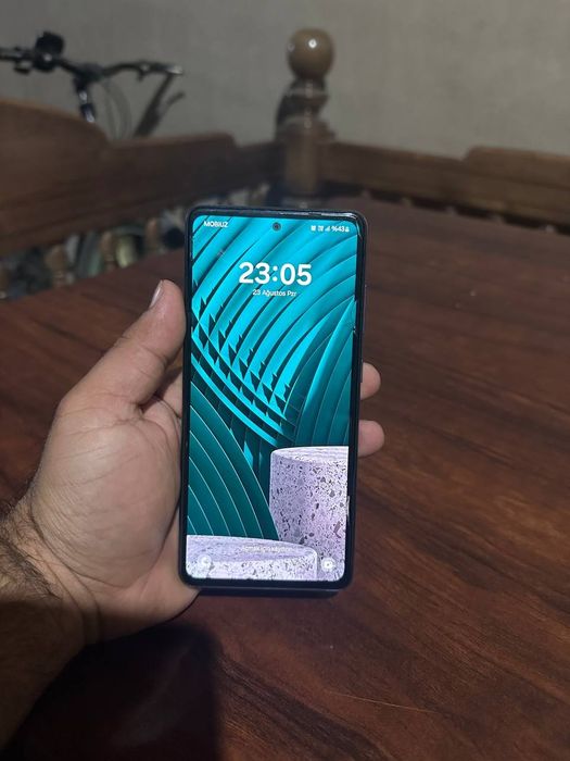 Galaxy A52 holati zur
