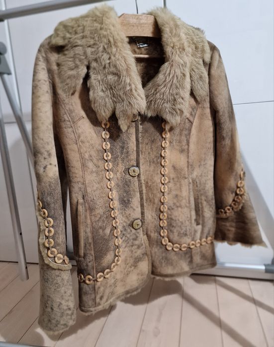 Haina blana naturala foarte fina, tip Alain Delon