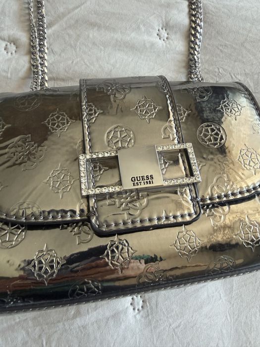 Дамска чанта Guess