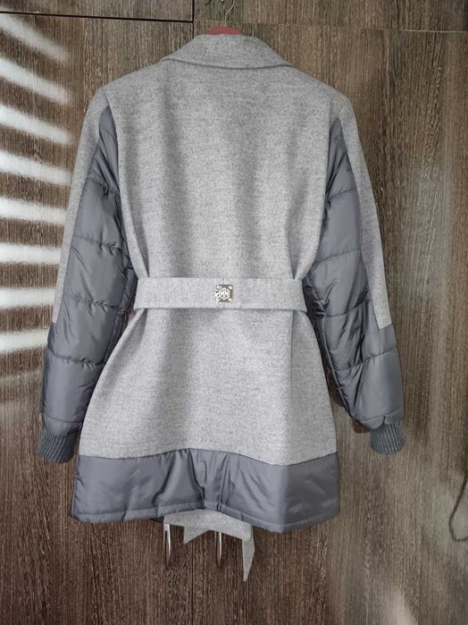 Куртка женская (разм. 50)