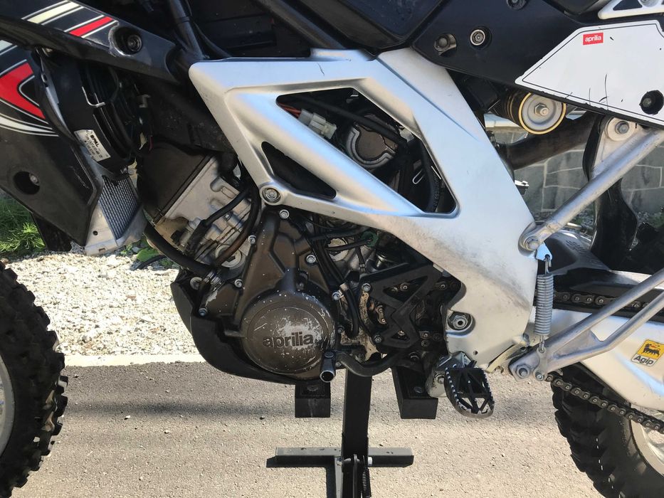Dezmembrez Aprilia RXV 450 2010