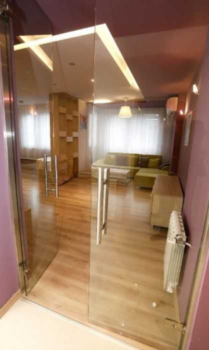 Дава се под наем Многостаен апартамент в София, Изток - 150 кв.м за 1300 € - Снимка #9