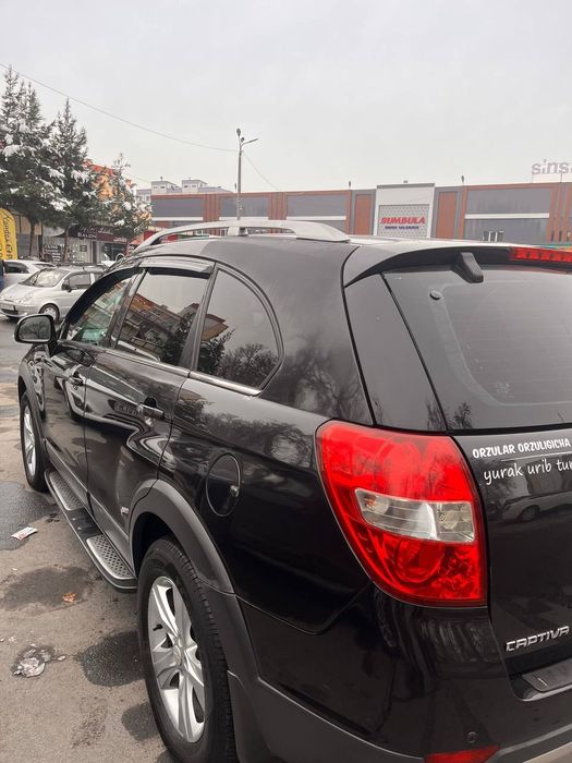 Срочна прадайотся Каптива 2011механика 2,4дви