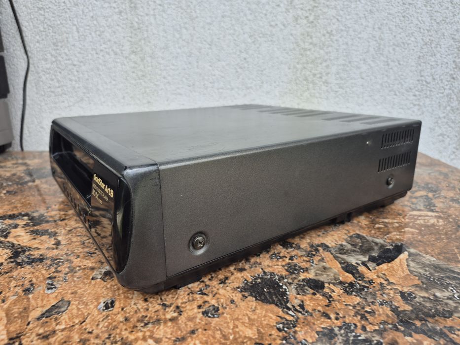 Vând video marca Gold Star model VCP 4350