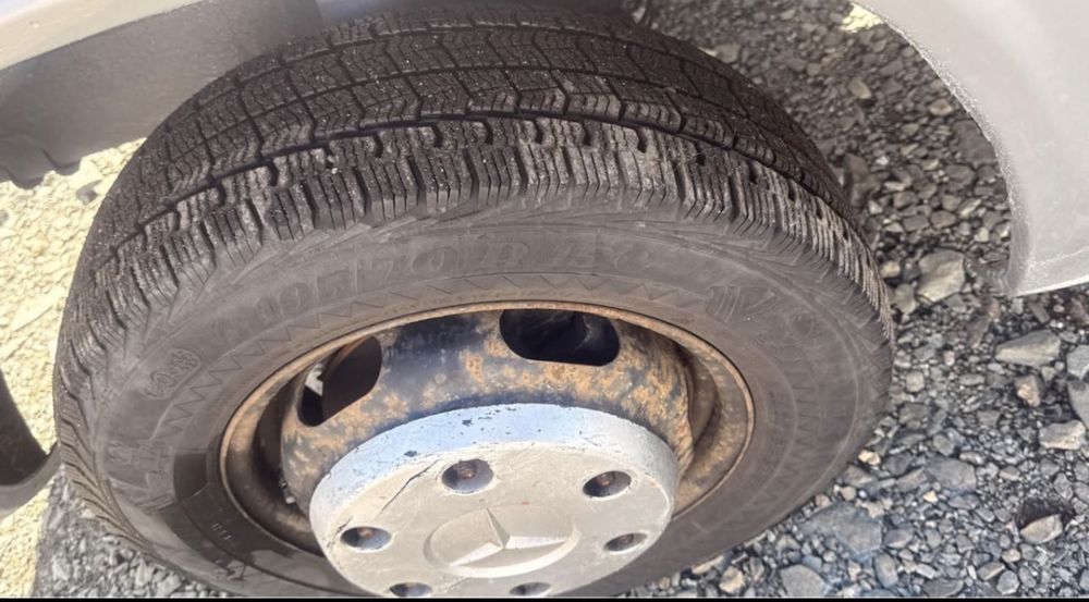 Autoplatforma mercedes sprinter 2.7 cdi