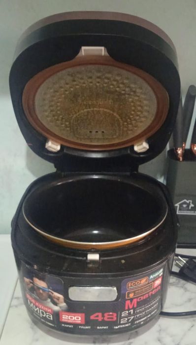 Продам мультиварку Redmond RMC 250