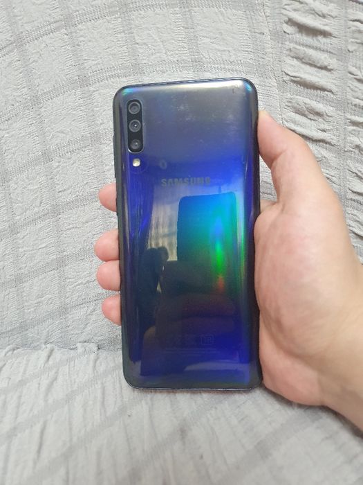 Srochna Sotiladi Samsung Galaxy A50 4+4/128Gb Orginal Sastayaniya Zo'r