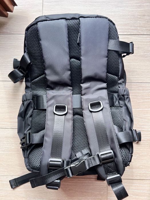 ЧИСТО НОВА Черна унисекс раница