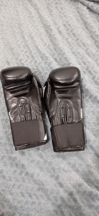 Перчатки боксерские