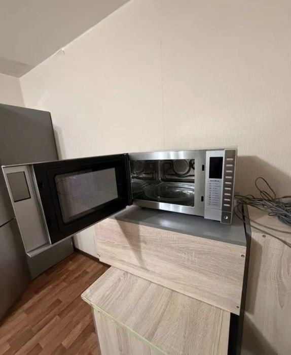 Микроволновая печь midea