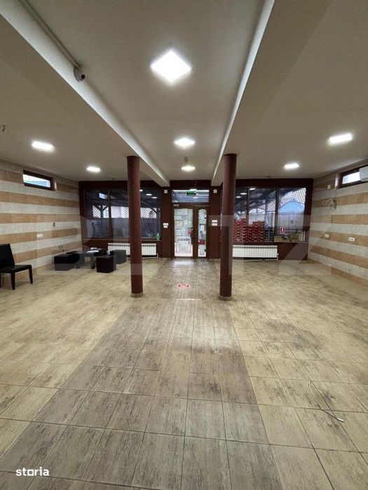Casa cu 5 camere, 550 mp, teren de 800 mp, zona Salcea