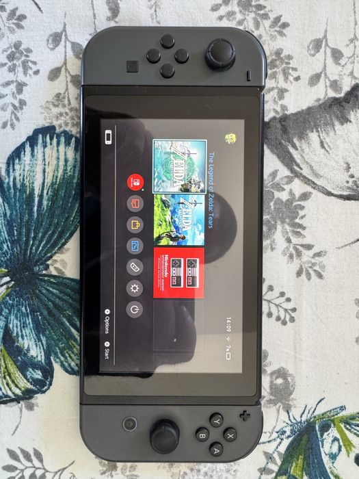 Nintendo Switch V2 + Zelda BOTW & TOTK + accesorii