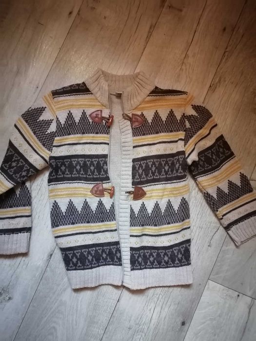 Кофточка на 7 лет теплая