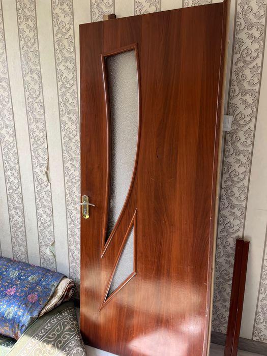 Продаётся двери срочно
