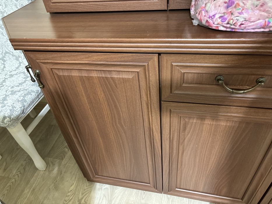 Сервант бу продается