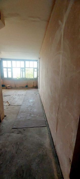 Cебзорда 3 хона катта квадратли квартира сотилади