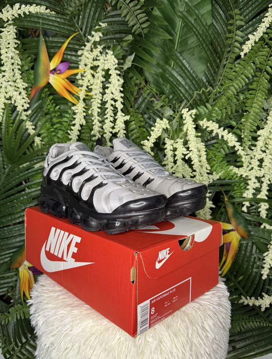 Nike Vapor Max Plus Grey Black
