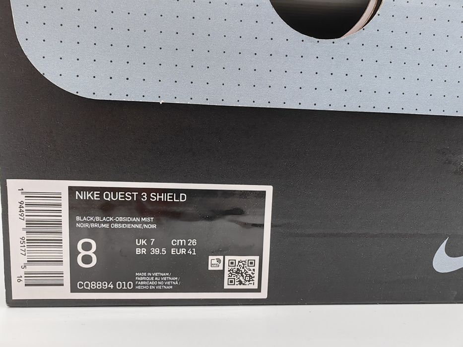 NIKE Quest 3 Shield