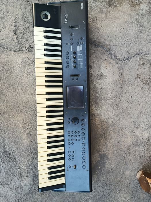 ситезатор  KORG M 50