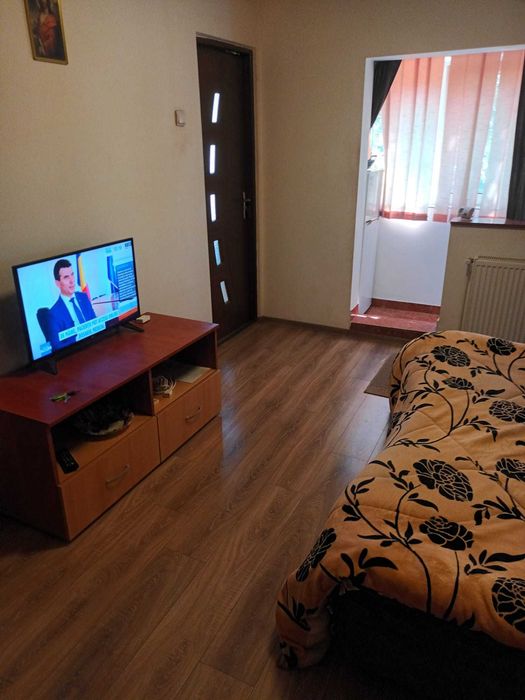 Inchiriez Garsoniera, zona ultracentrala, complet mobilata si utilata