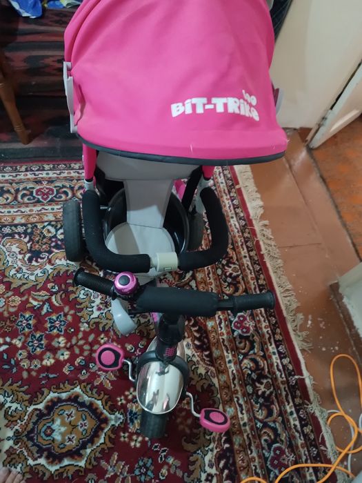Продаю корейскую велоколяску для детей  в отличном состоянии 600000 су