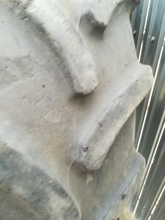 anvelope spate tractor 460/85/38 sau 18,4/38 3 bucati radiale