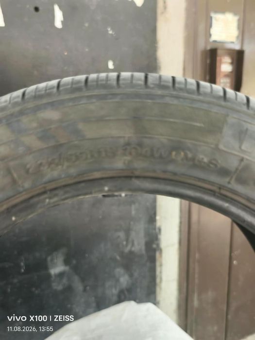 Шины 235/55R18.