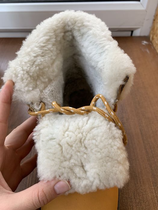 Женские зимние ботинки