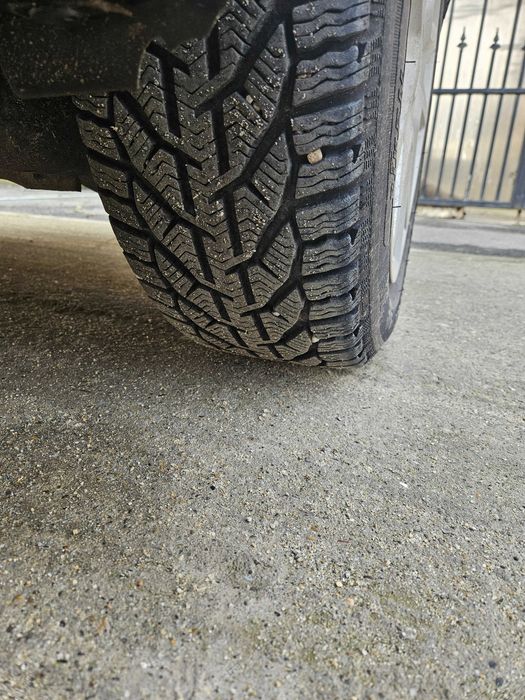 Ford Transit Courier 2020/10 Benzina Euro 6