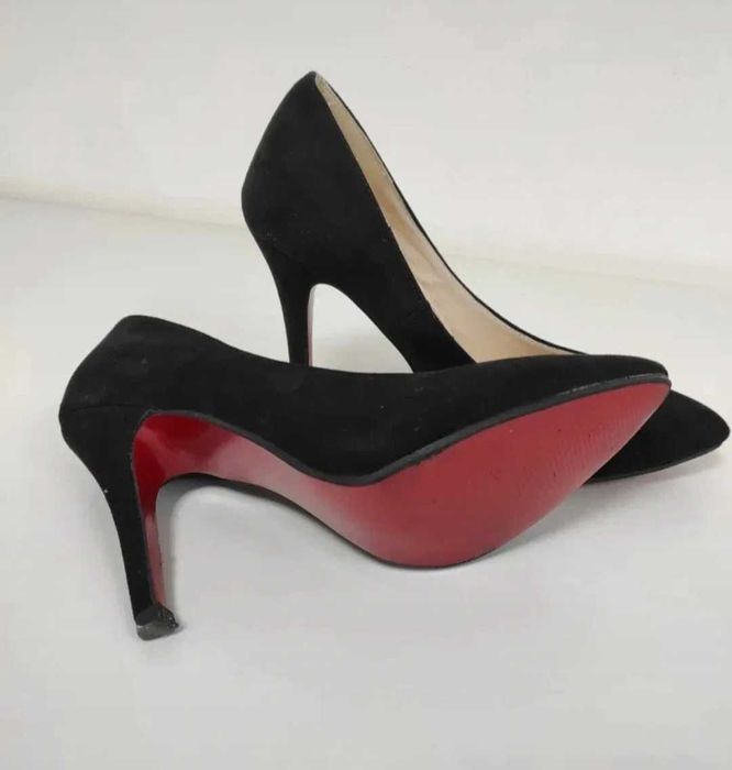Pantofi cu toc catifea