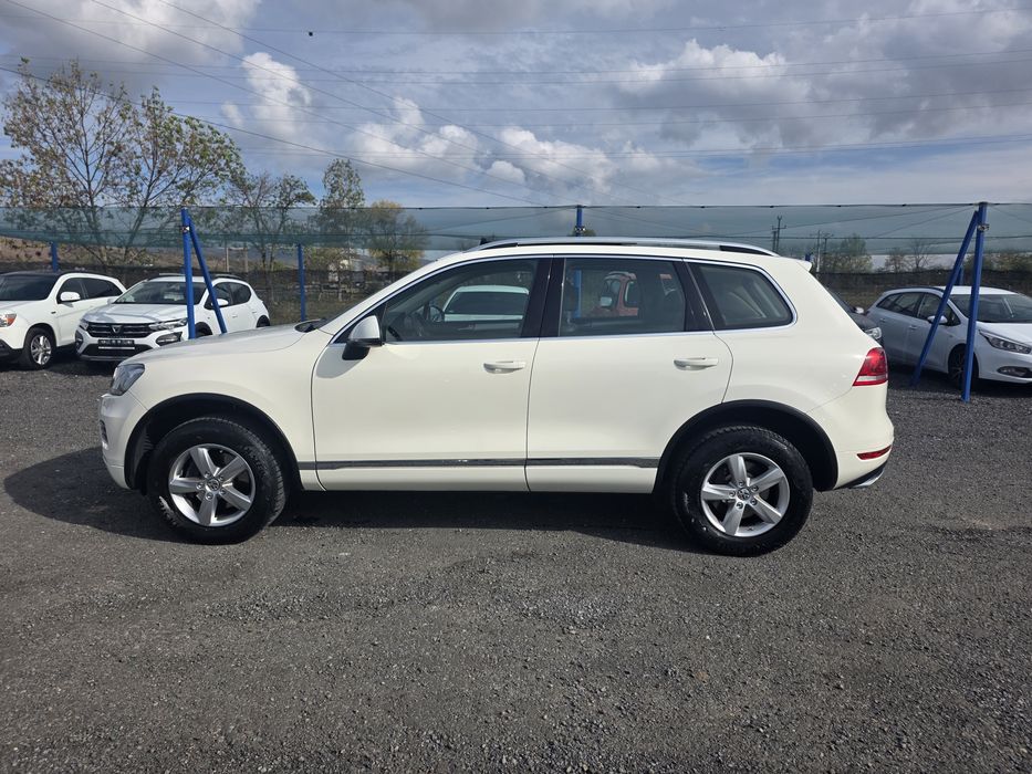 VOLKSWAGEN Touareg 2011 — imagine 3