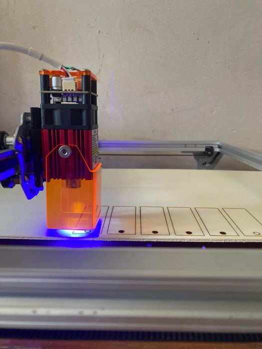 Vând Aufero Laser 2 LU2-2 Laser