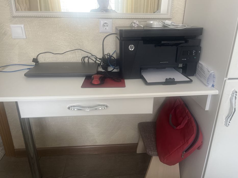 Продам шкаф плательный