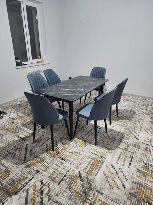 Стол и Стулья для кухня дом зал универсальное. Из металл ножки.