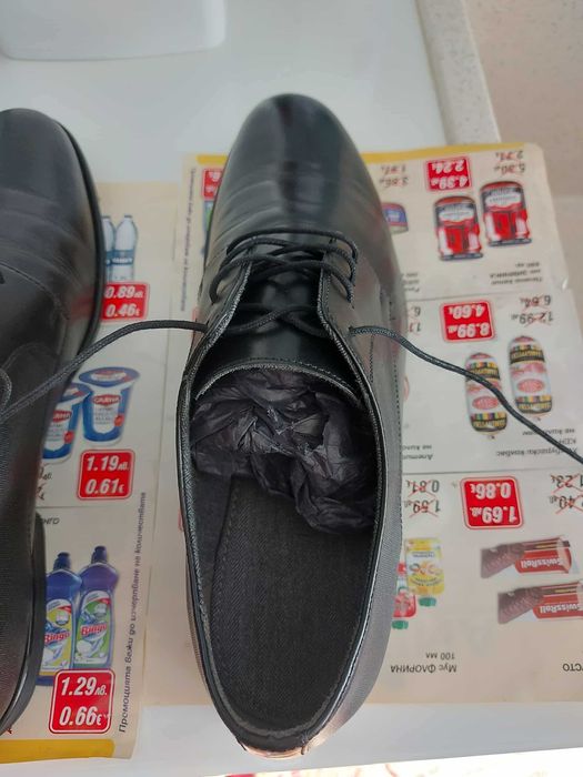 Чисто нови Мъжки кожени обувки Lasocki 2025