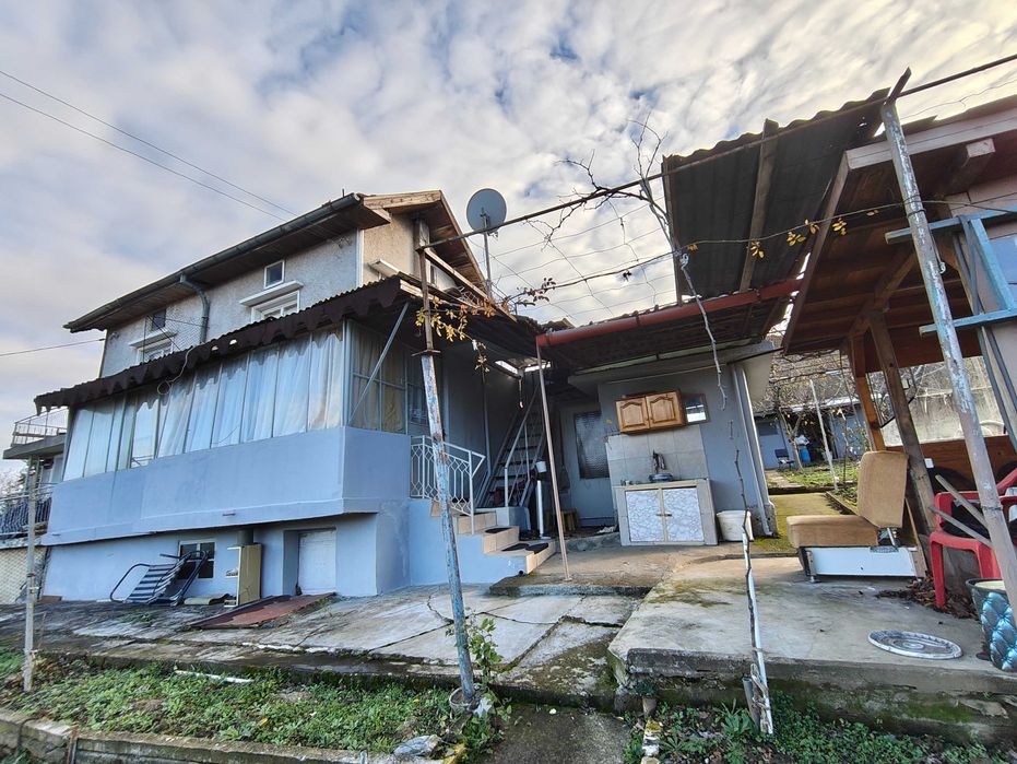 Продава се Къща в Търговище, Вилна зона - 50 кв.м за 602 €/кв.м - Снимка #1