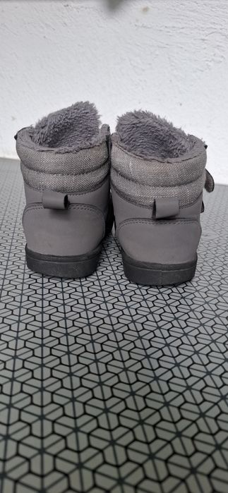 Детски боти и ботуши