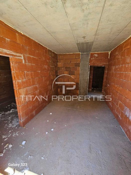 Тристаен апартамент Кършияка