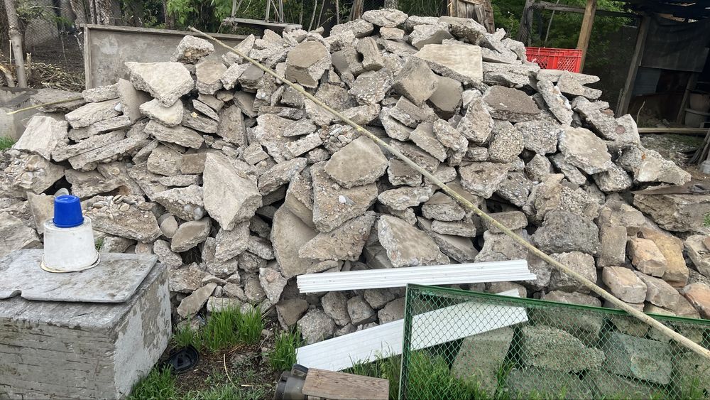 Отдам бесплатно булыжники