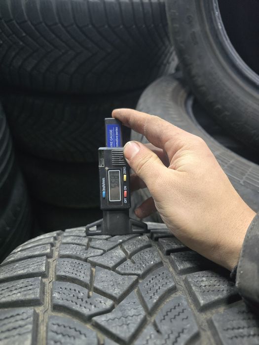 1 Брой Гума 215/60/16 Dunlop 5,5mm