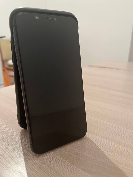 Продам iphone 11 128gd