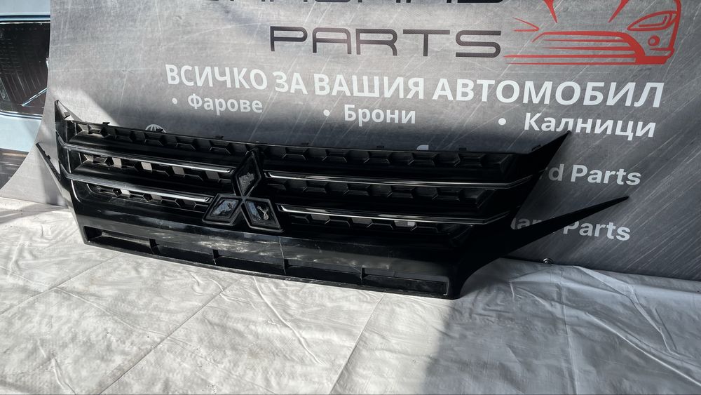 2 броя Предна решетка Mitsubishi Spacestar 2020-